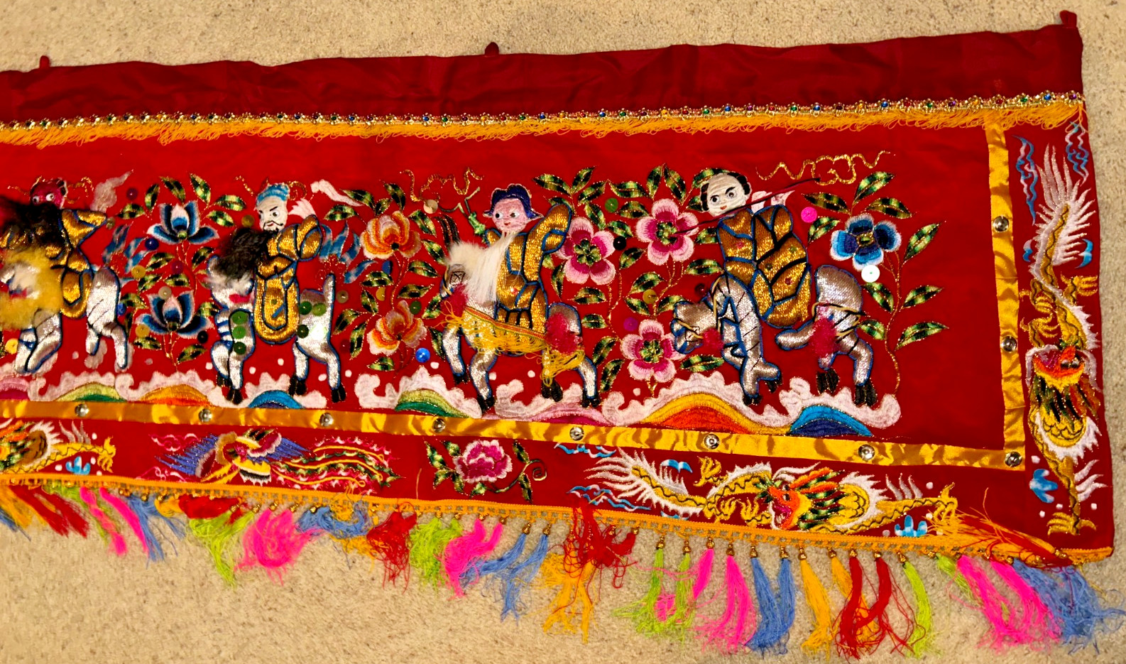 9′ LONG ASIAN WALL HANGING TAPESTRY chinese textile art BEARDS ON MEN rod Loops