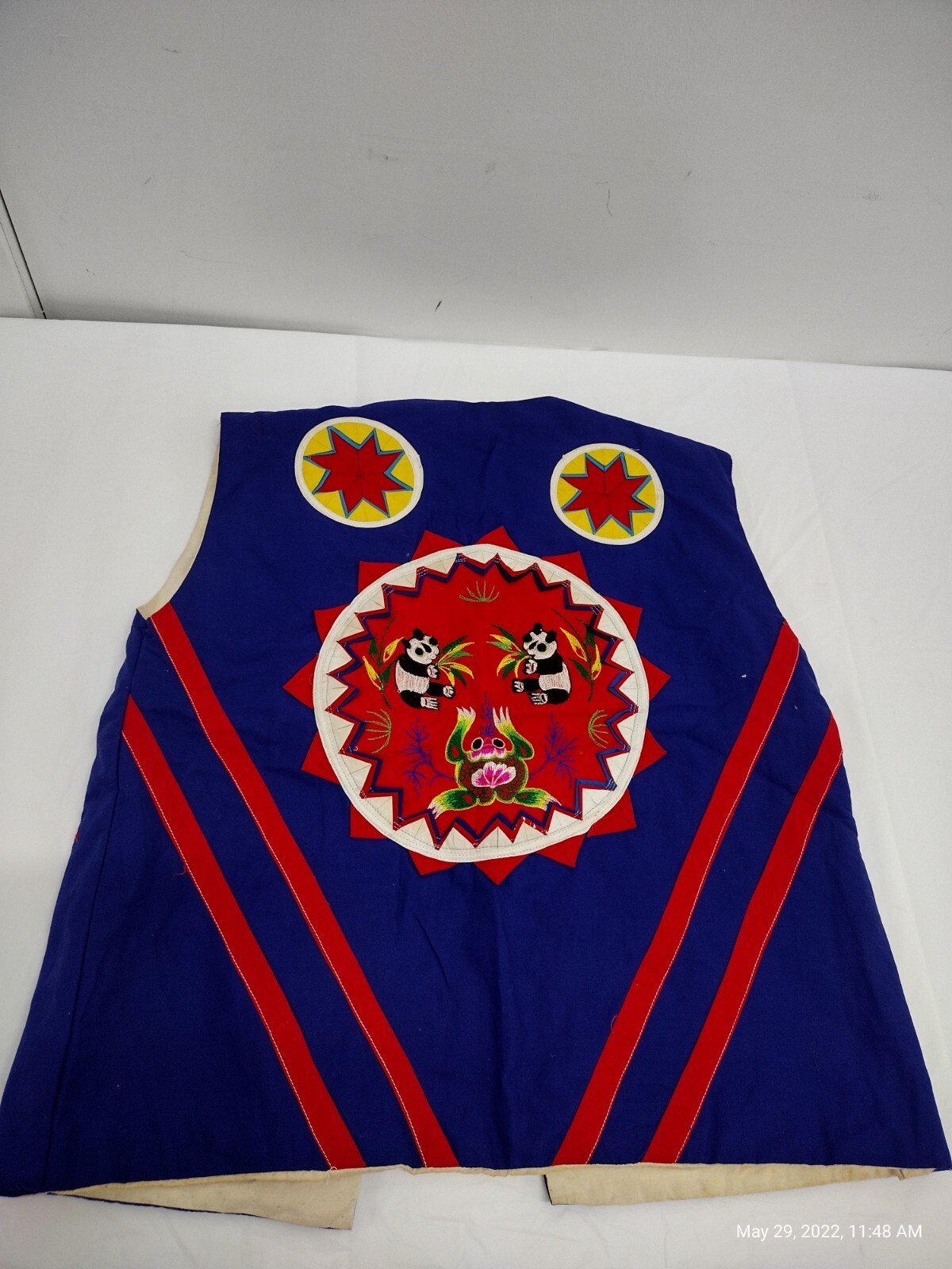 Chinese bai jia bei Vest Folk Art Dragons butterflies frogs And Pandas Size L