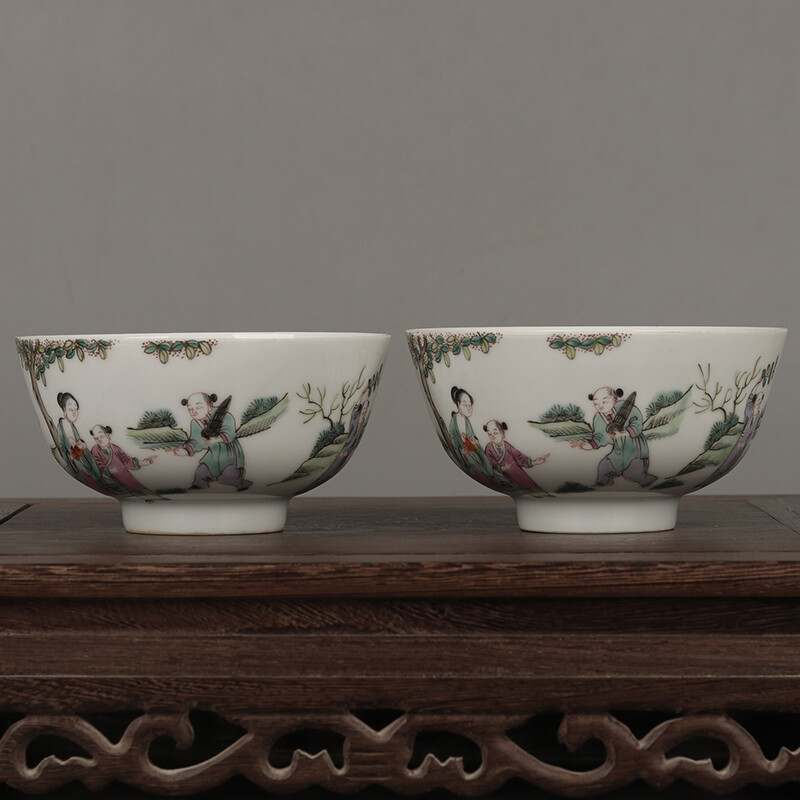 4.5″ China Famille Rose Porcelain Hand Painting Ancient Figure Stories Bowl Pair