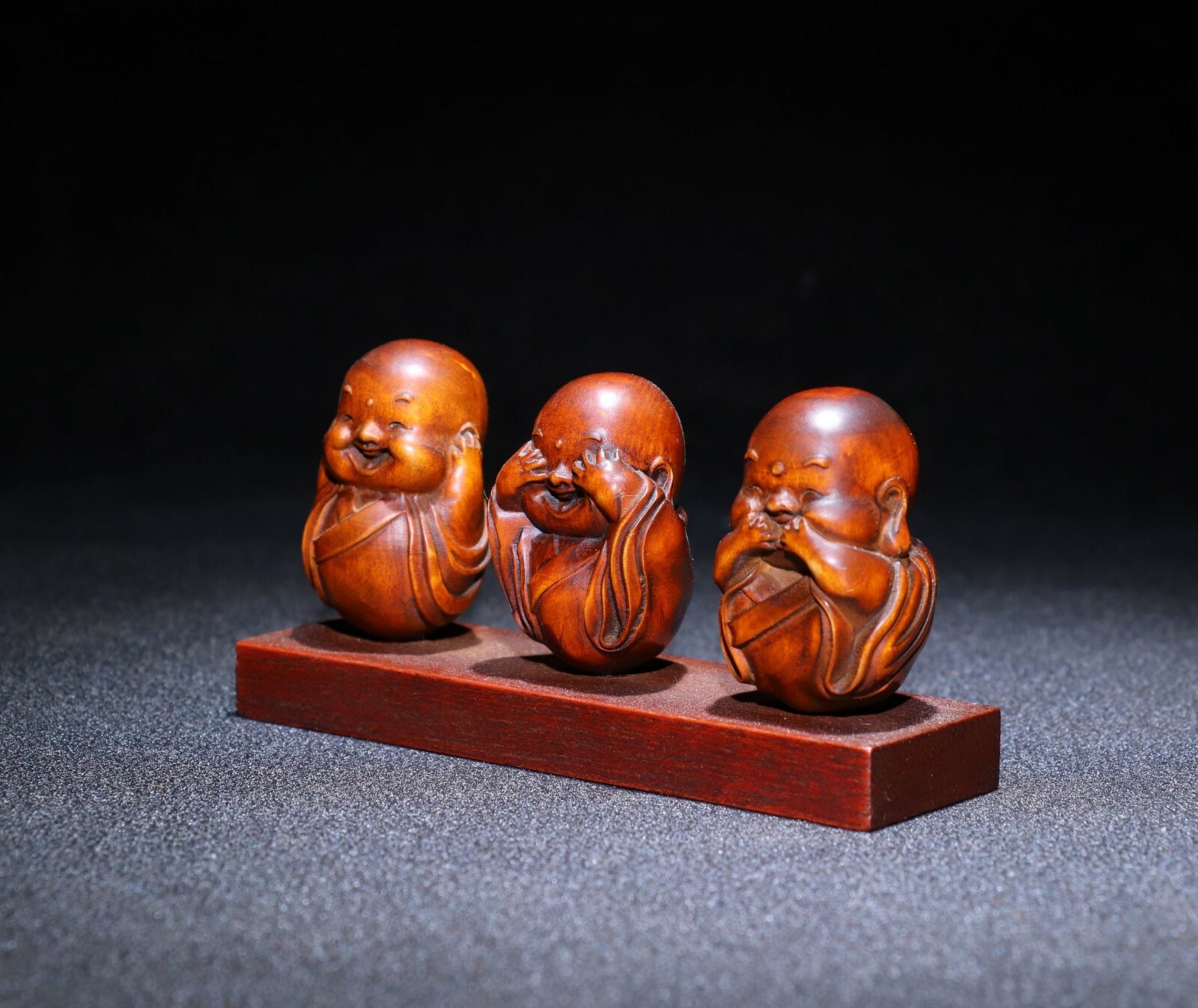 10 cm China Boxwood statue Natural old wood carving Little monk statue sculpture