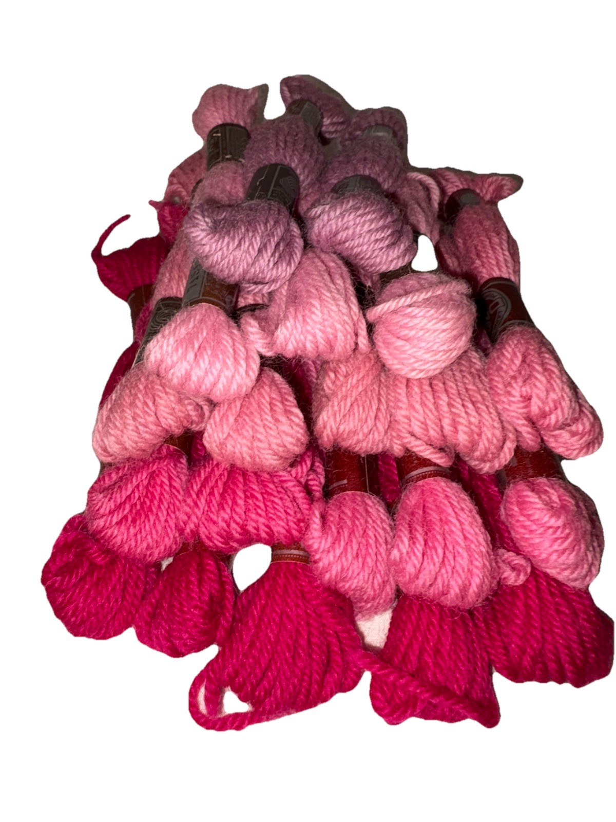 DMC Laine Colbert Tapestry 100 % Virgin WOOL 20-Hank-Lot Pink-Magenta-Violet MIX