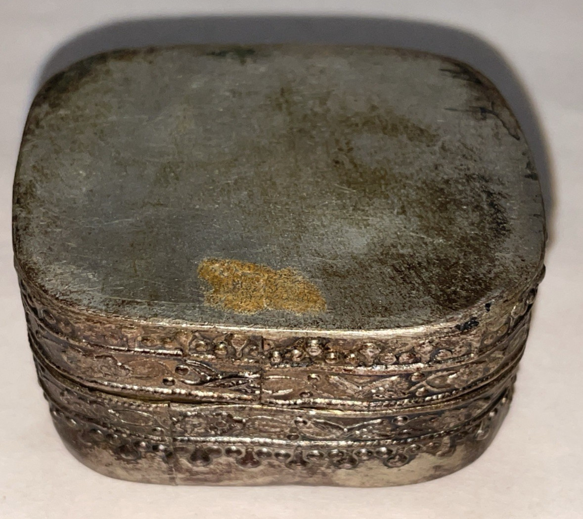 Vintage Chinese Asian Porcelain Shard Lid Metal Silver Trinket Box Ring Jewelry