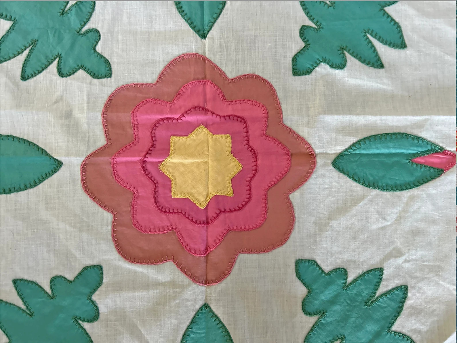 1930’s Quilt Block Square 20×20 Pink Green Floral Applique Unfinished Vintage