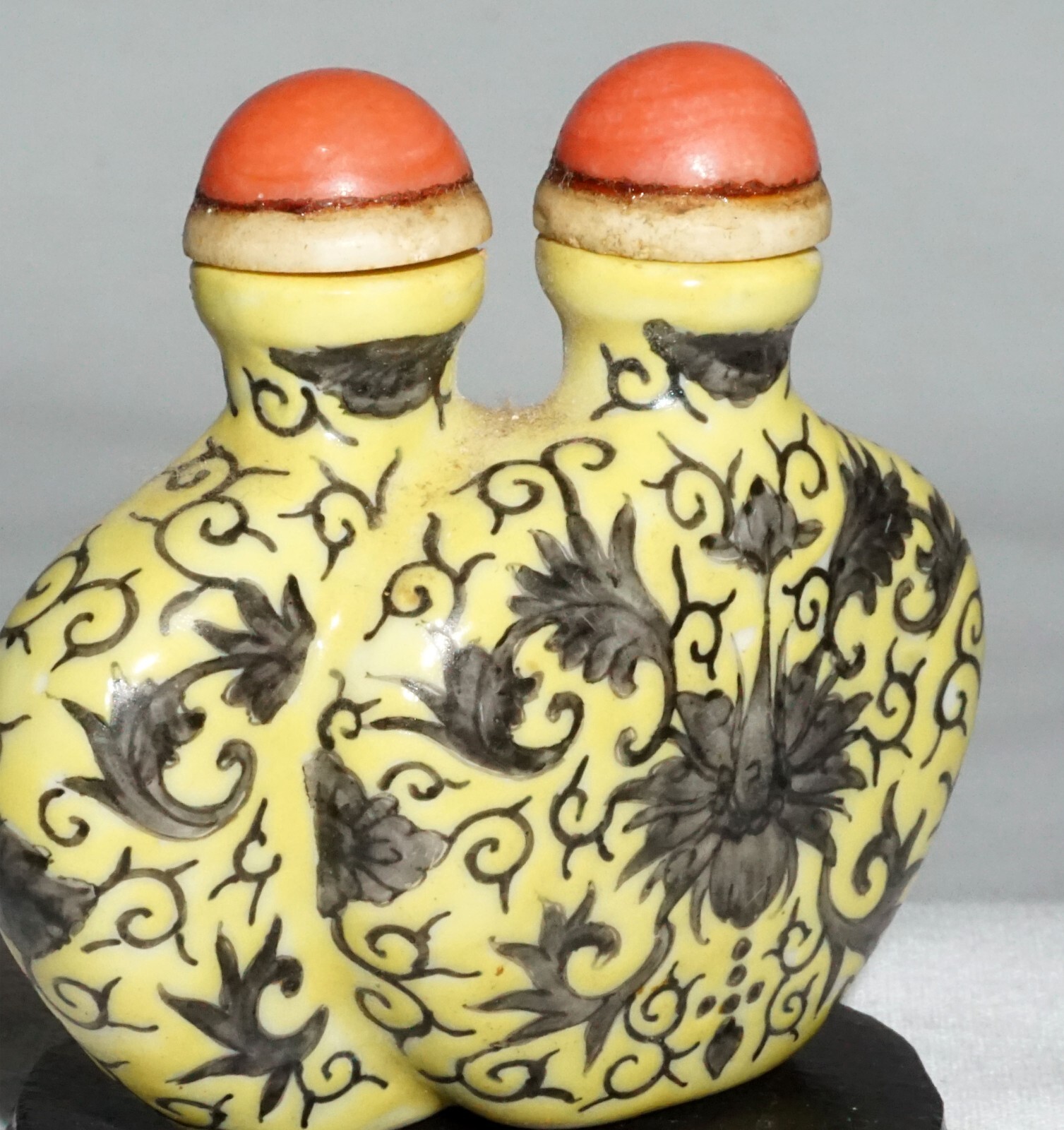 Antique Chinese Porcelain Snuff Bottle Floral on Yellow Ground Qianlong (LLA)
