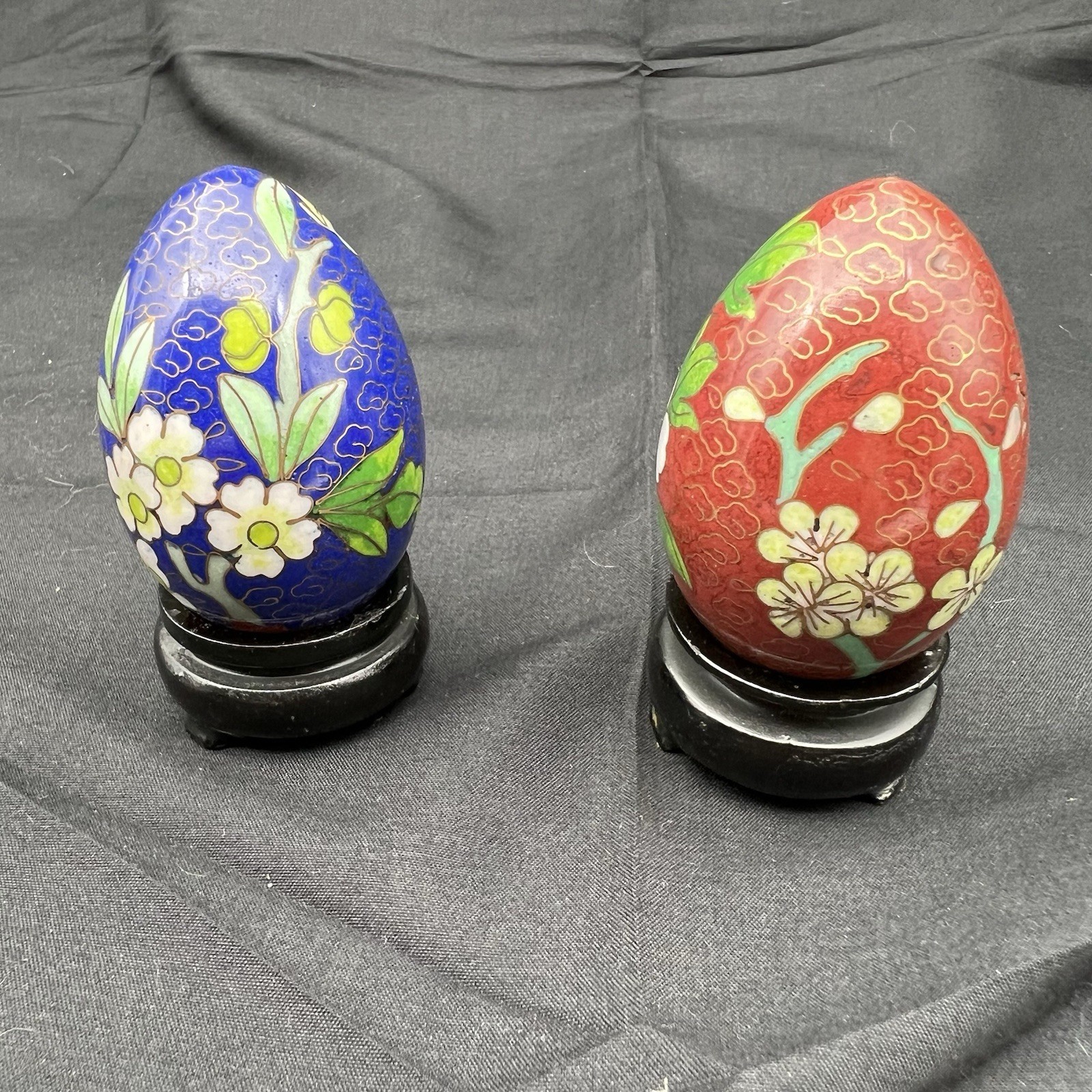 Vintage Chinese Cloisonne Enamel Egg Pair Red Blue Floral w Wood Stands