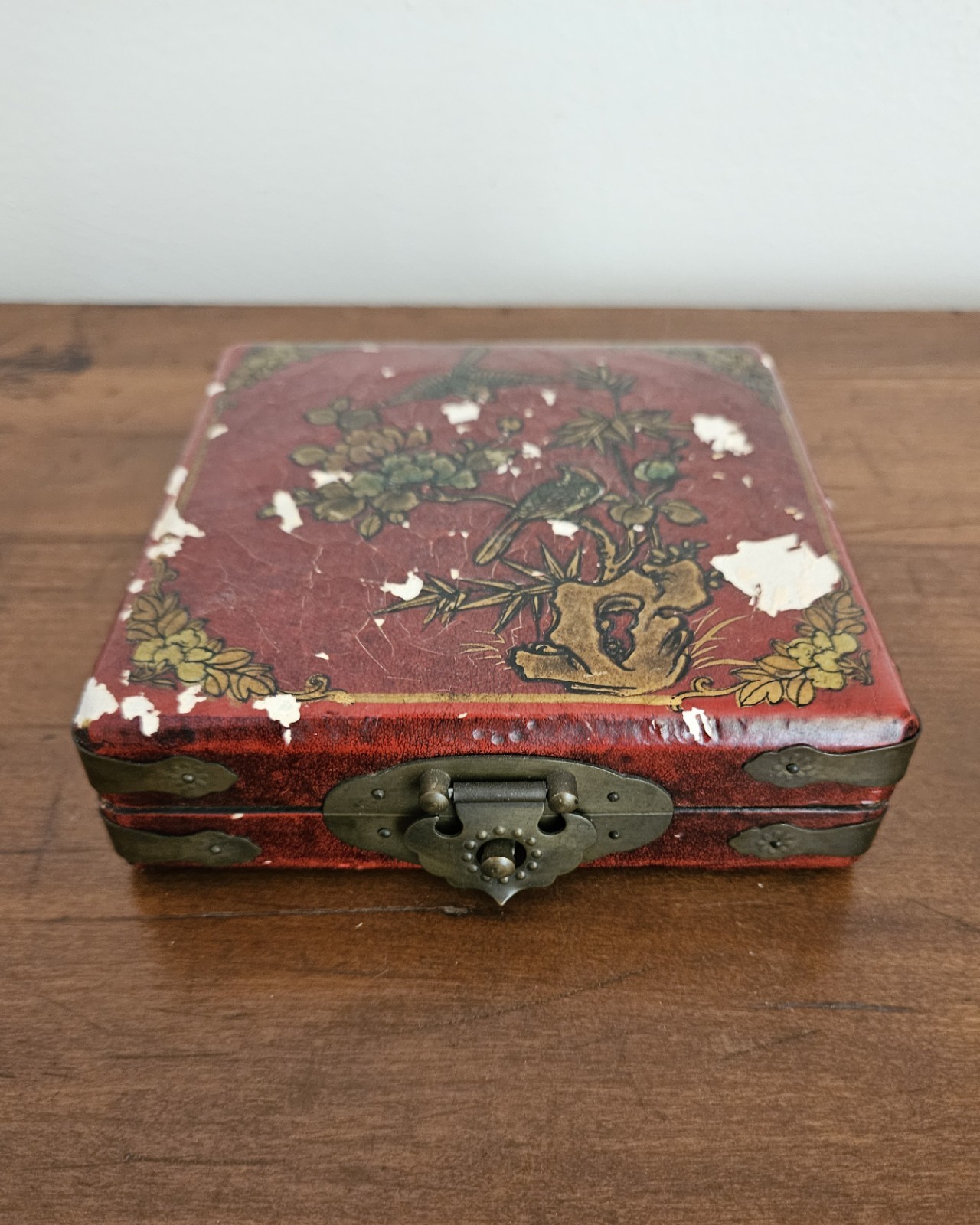 Oriental Chinese Compass in Leatherette Wood Box / Lid Has Issues – See Photos