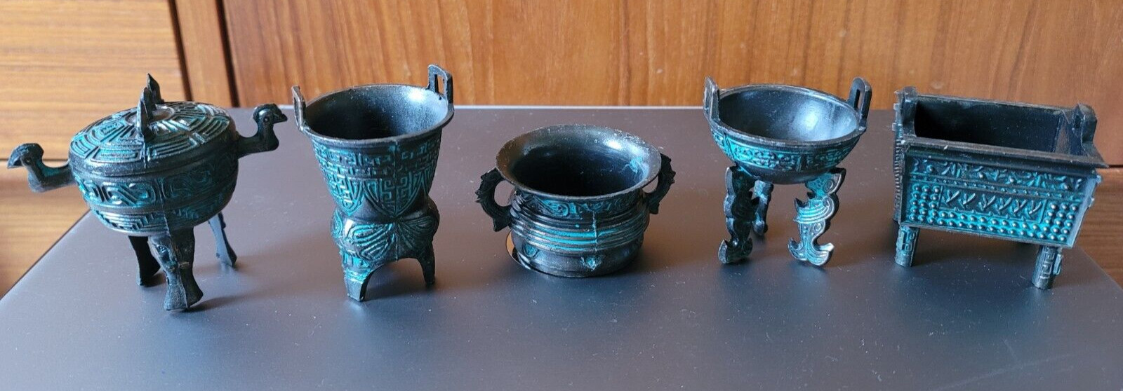 Vintage Set of 5 Chinese Bronze Small Ding Leiwen Tripods In Box