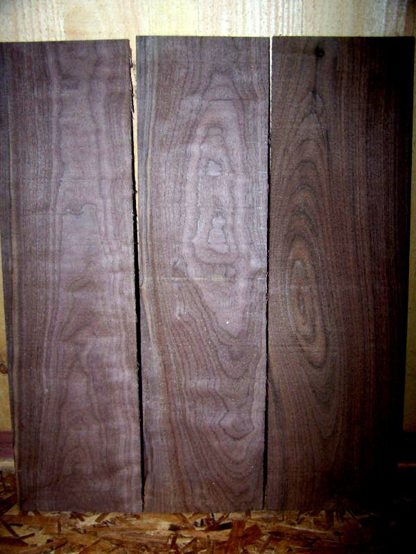 FOUR (4) THIN KILN DRIED CLEAR SANDED BLACK WALNUT 12″ X 8″ X 1/8″ LUMBER WOOD