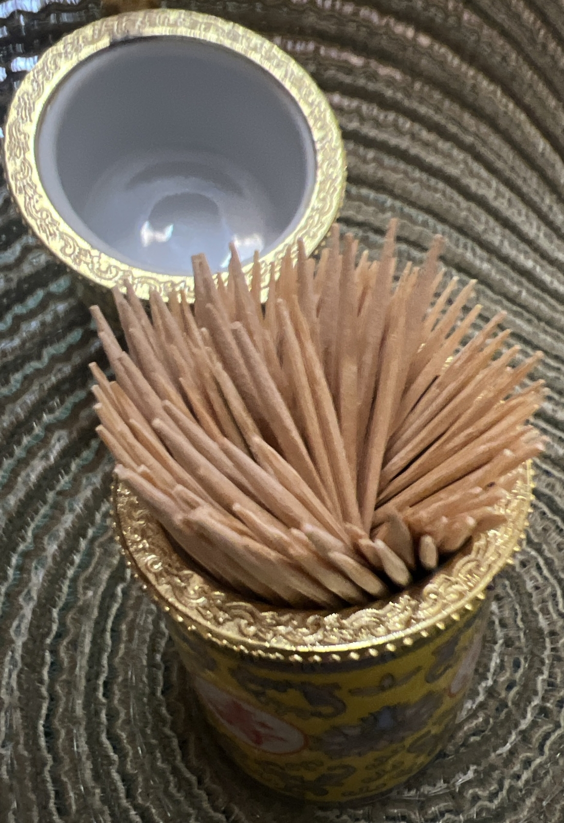 Vintage Ceramic Toothpick Holder YELLOW, FUNCTIONAL & UNIQUE/Toothpicks Included