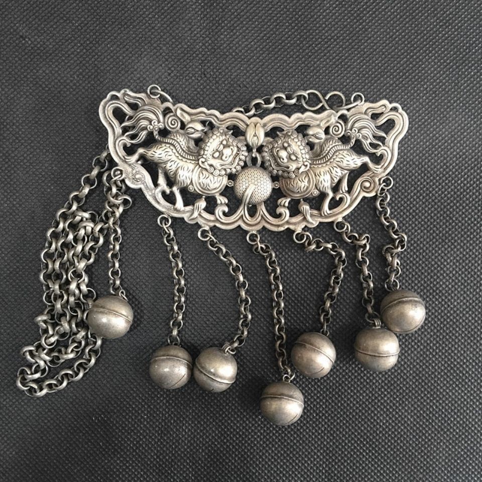 Miaoyin Tibetan Silver Lion Pendant Ethnic Handmade Sweater Chain Bell Tassel