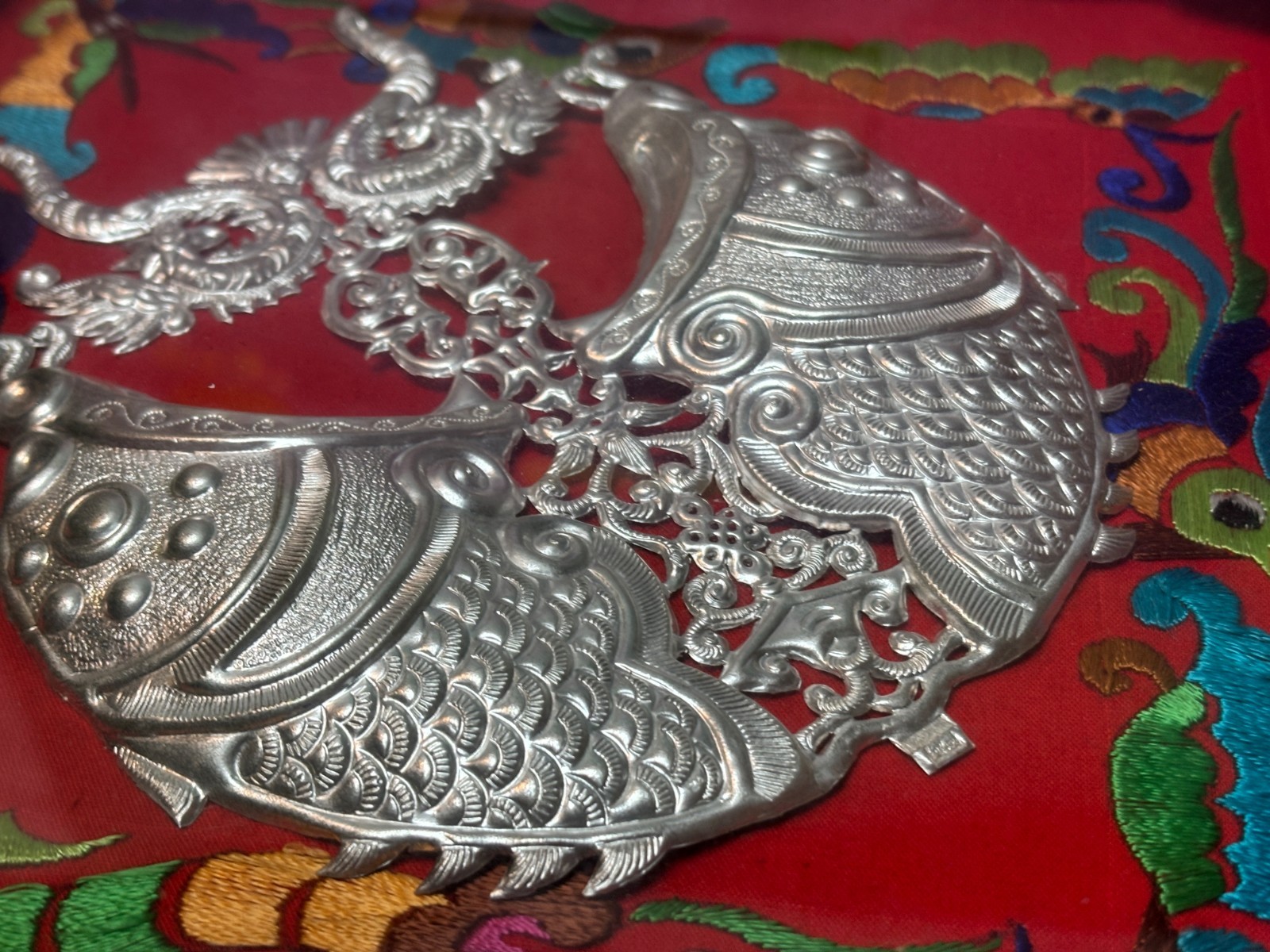 Framed Chinese Miao S990 Fine Silver Ornament Relief Carving Embroidery Guizhou