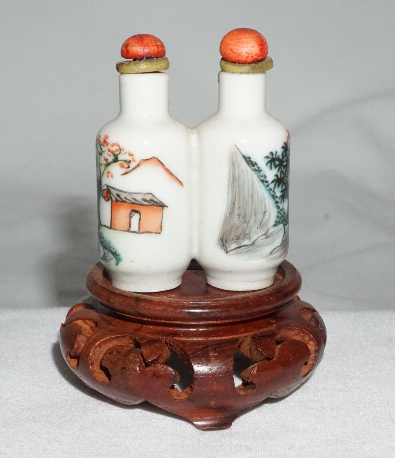 Antique Chinese Porcelain Snuff Bottle w. Landscape & Marks on Base (LLA) IC