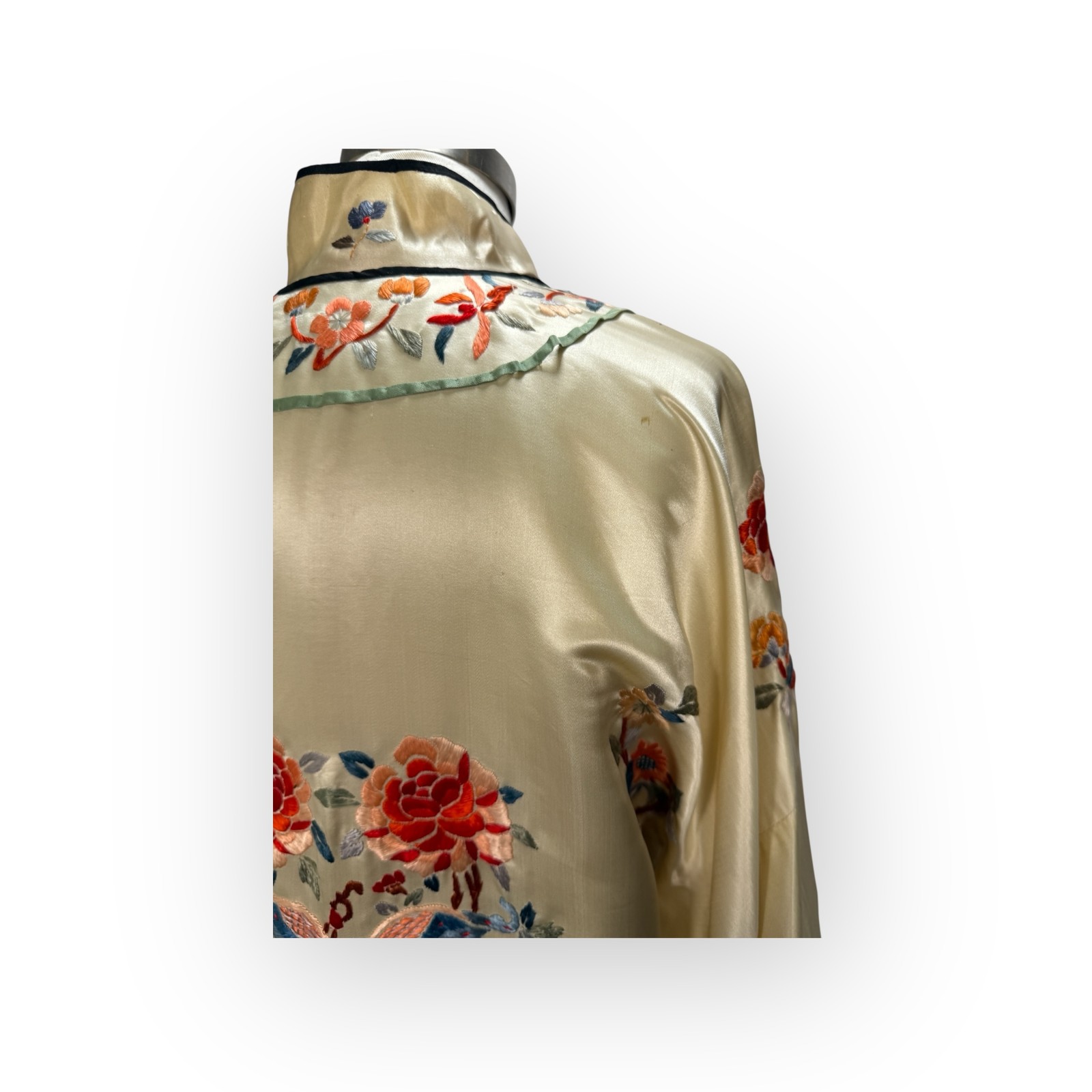 Antique 1920’s Chinese Silk Embroidered Ornate Brass Buttons Butterfly Robe Coat