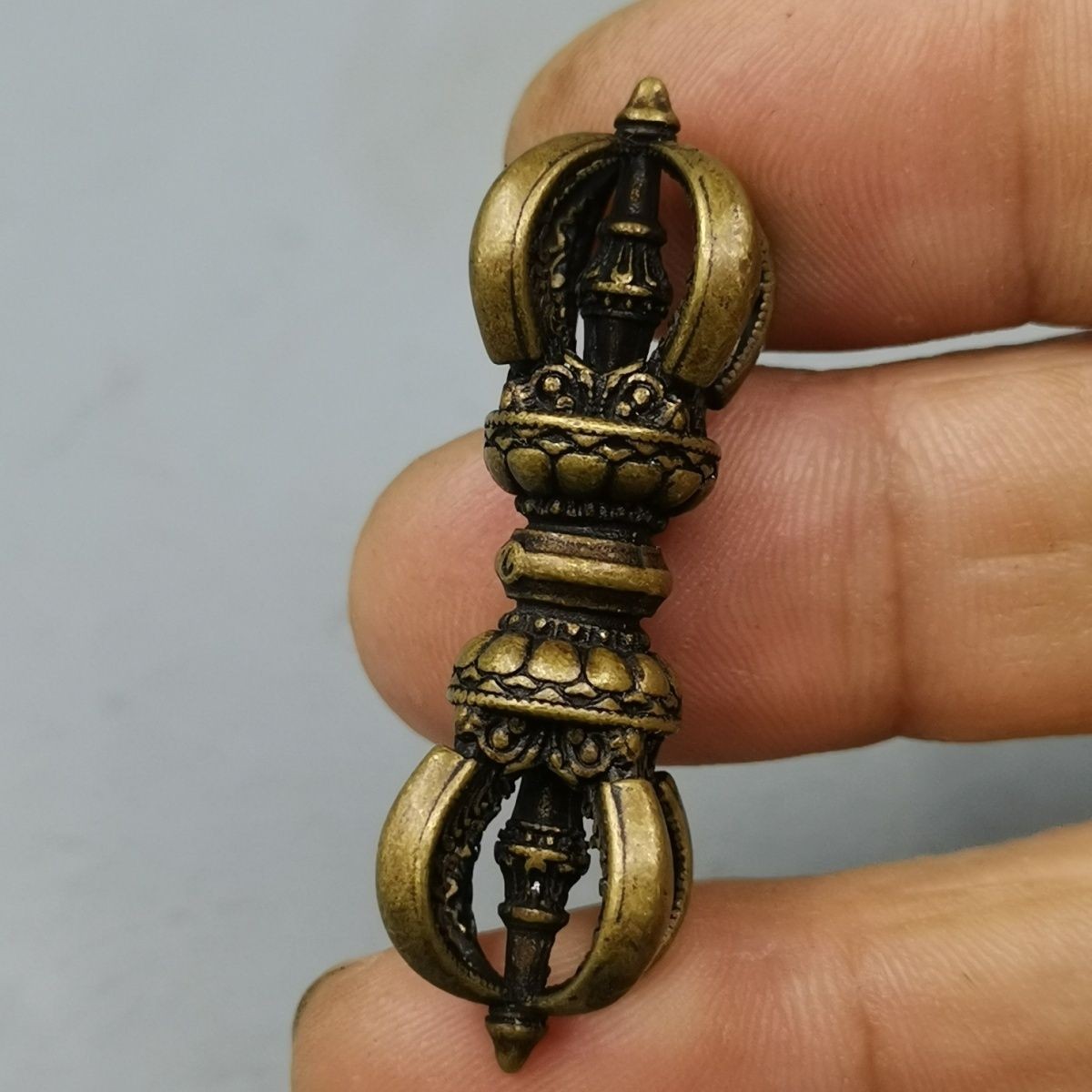 Tibetan Style Brass Vajra Dorje Copper Craft Tibetan Buddhism Dharma Collectible