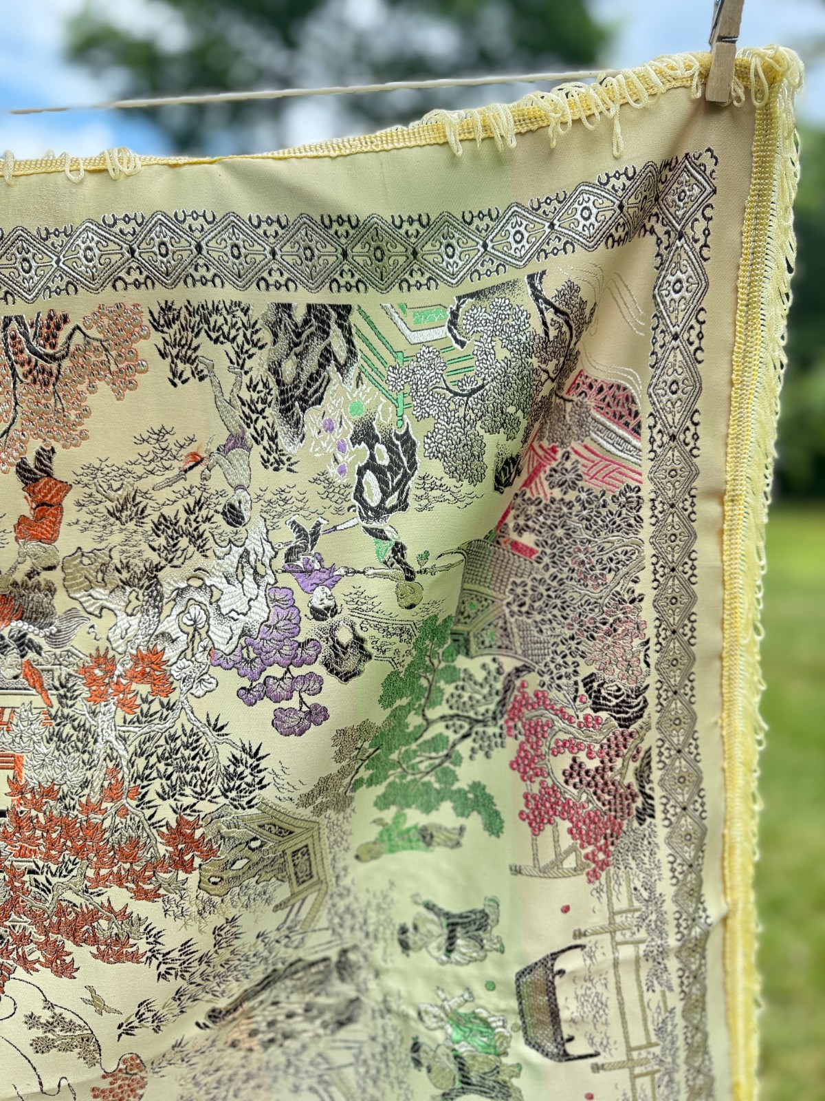 Vintage Chinese Silk Brocade China Tapestry Table Cloth 38inch Square Excellent