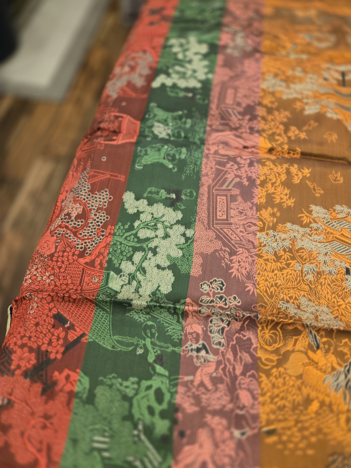 VTG NOS Brocaded Chinese Silk Tapestry Tablecloth 38″ x 38″ Late 70’s-Early 80’s