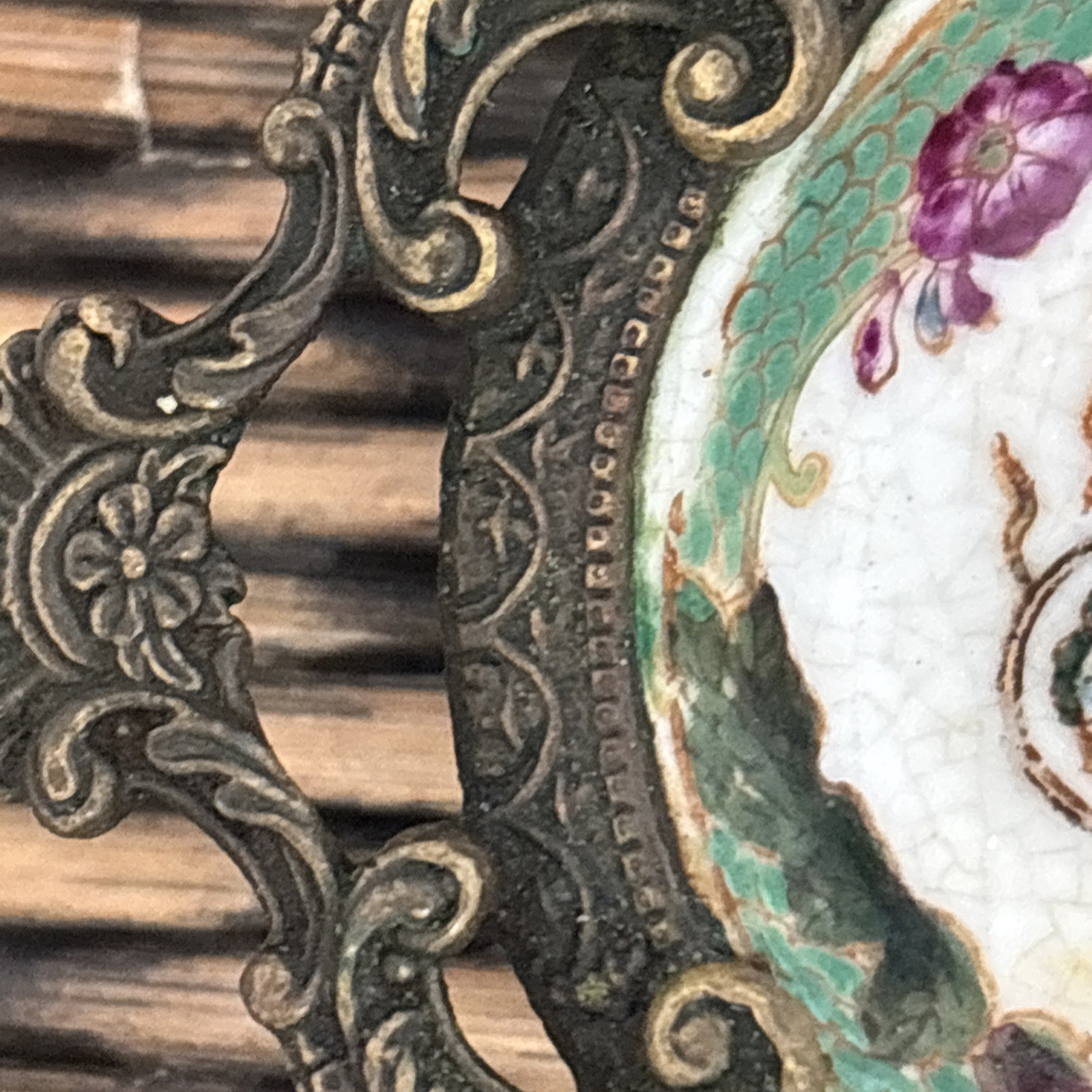 Vintage Hua Ping / Rong Tang Zhi Porcelain Brass Footed Soap or Trinket Dish