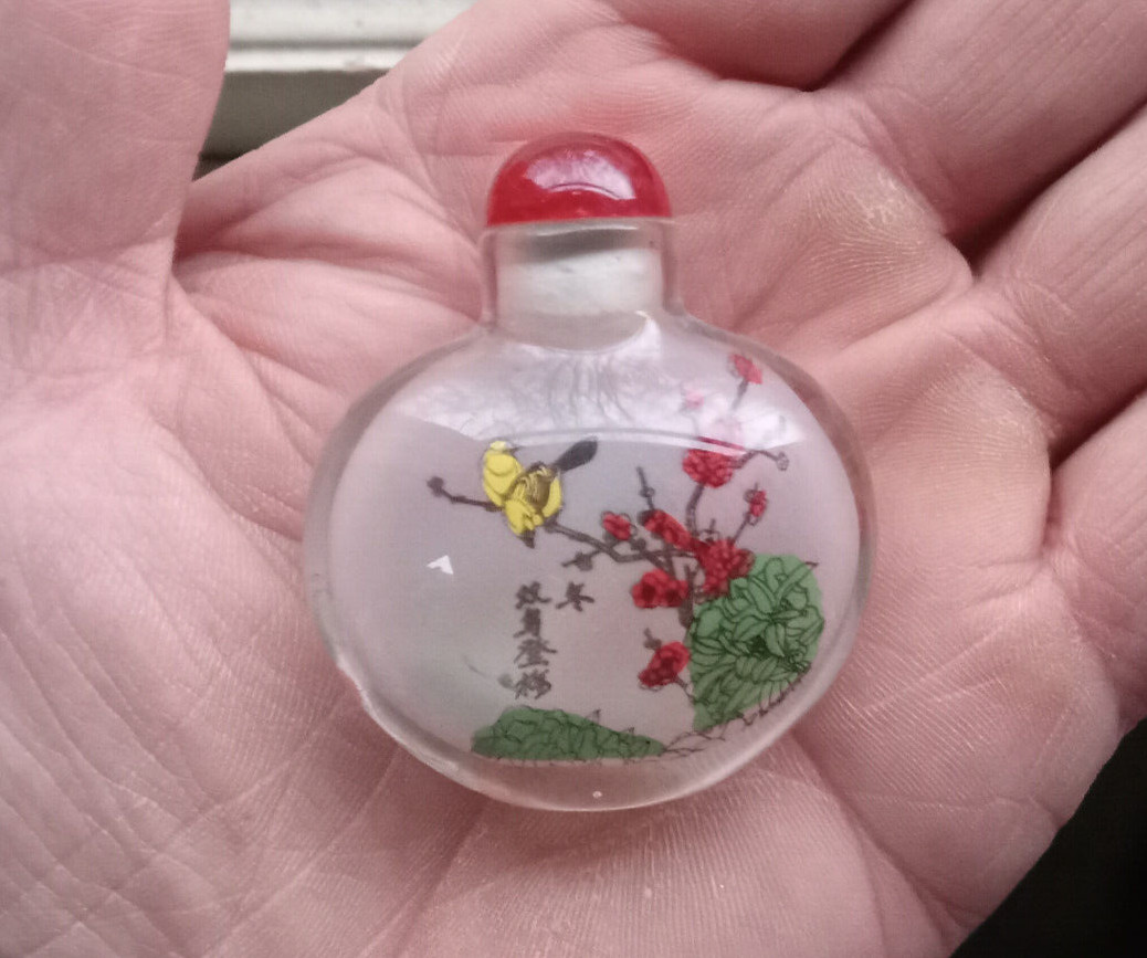 VINTAGE CHINESE REVERSE INSIDE PAINTED GLASS SNUFF BOTTLE WITH BIRDS & FLOWERS