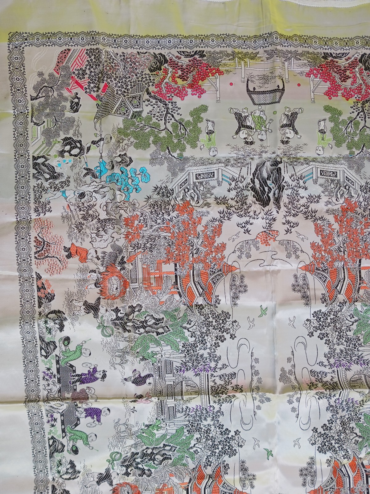 Vtg Large Chinese Embroidered Silk Brocade Wall Hanging Tablecloth Piano Cover