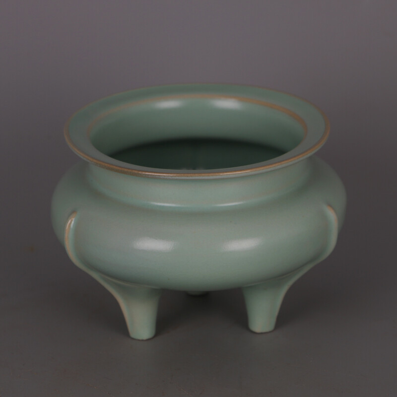 5.9″ Good Chinese Song Porcelain Ru Kiln Green Glaze Three Foot Incense Burner