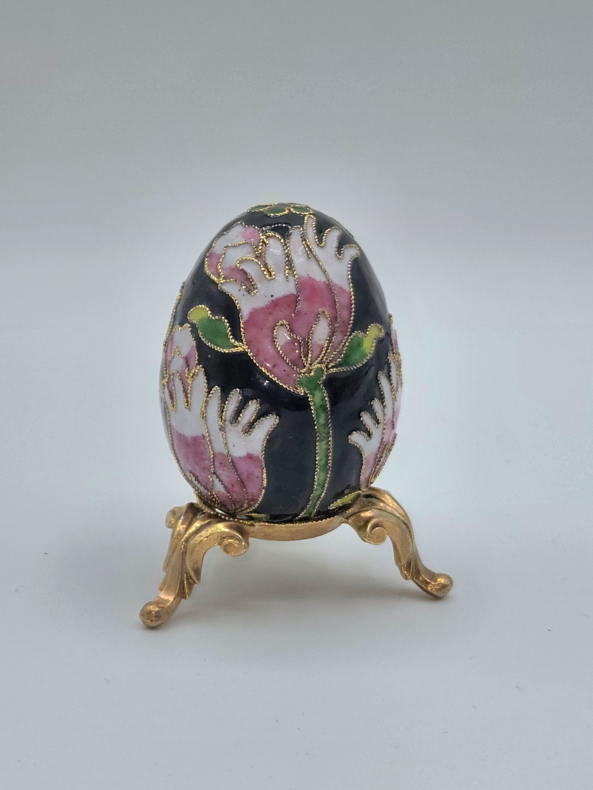 Chinese Cloisonné Metal / Enamel Egg w/Gold colored Metal Display Stand Vintage