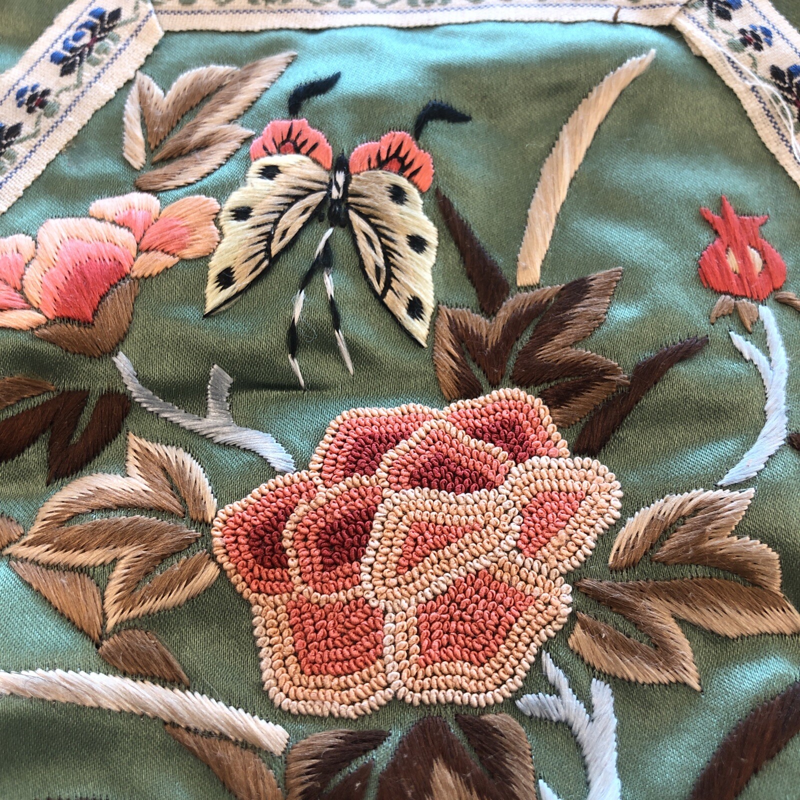 Chinese Silk Hand Embroidered Panel Hexagon 10″ X 11″ Butterfly & Flowers
