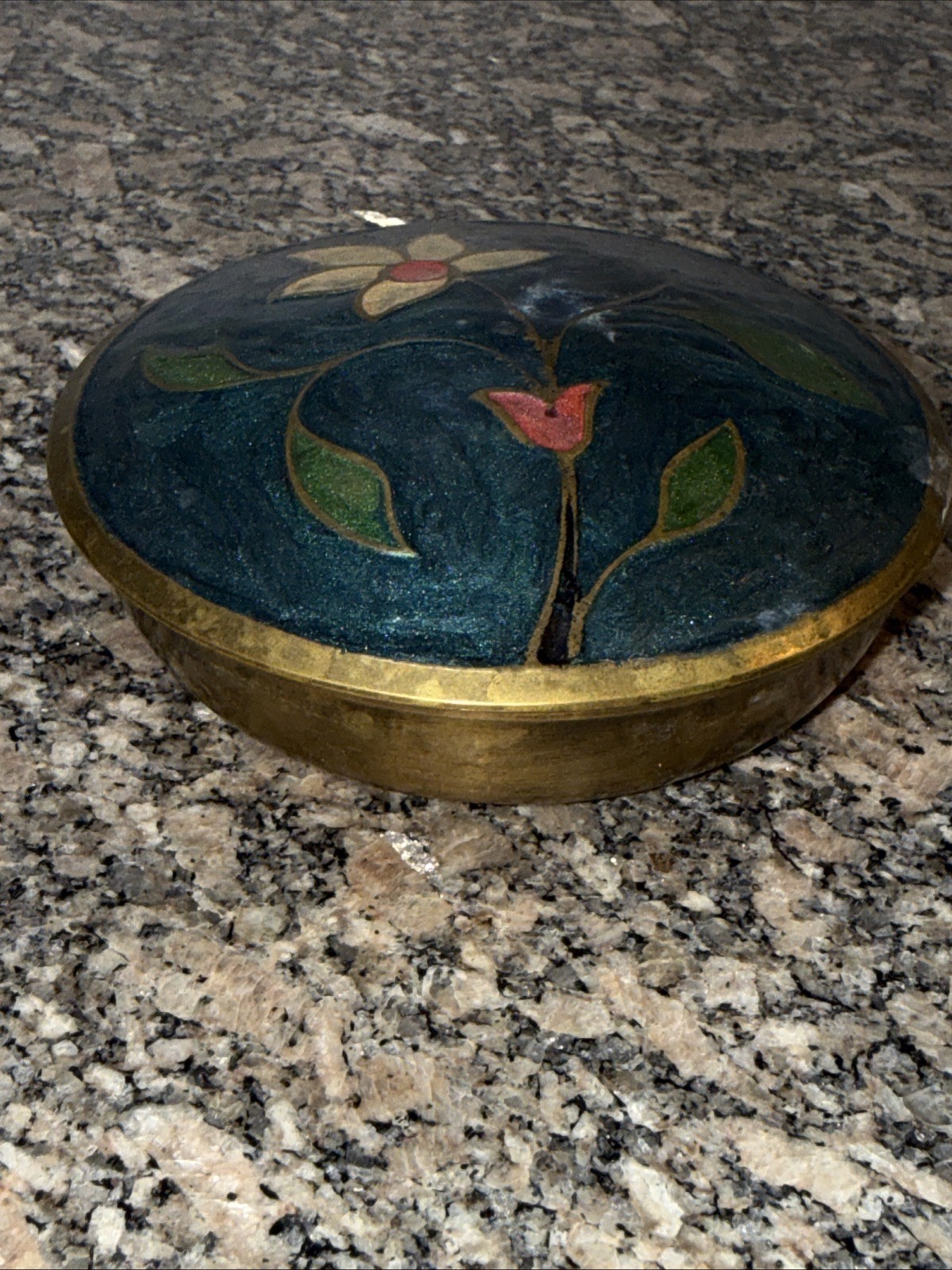 VTG SMALL BLUE & MULTI-COLOR FLOWER CHINESE ENAMELED TRINKET DISH
