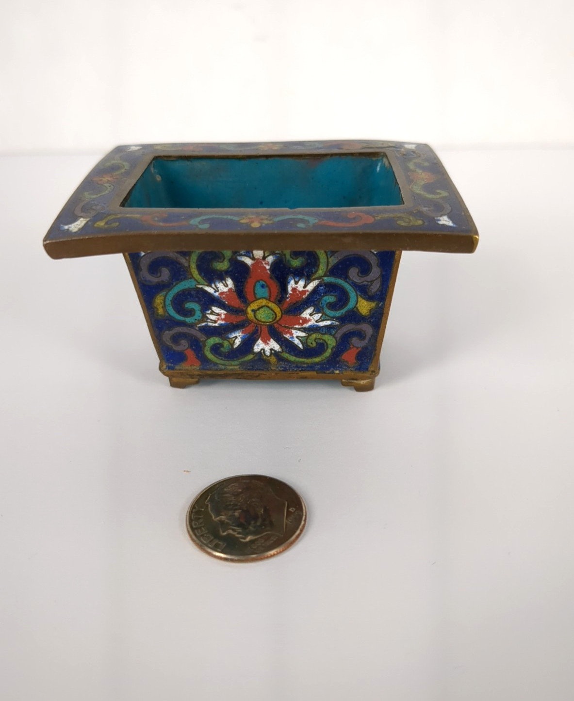 Vintage Chinese Cloisonne Miniature Bonsai Planter Blue 1.5 x 2.5 x 2