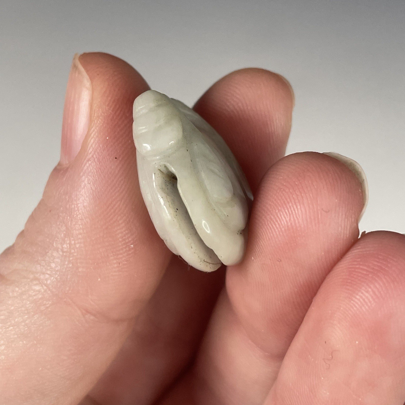 20th C. Chinese Hand Carved Jade Netsuke Pendant w/ Slit Jewelry Asian Art