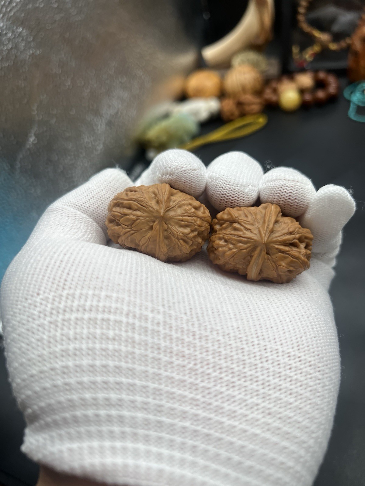 Pair of Match Chinese Health Walnut 27×36×26mm 精配文玩核桃～小众门头沟元宝
