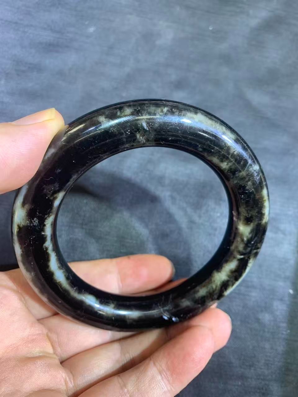 Chinese Natural HeTian Black Jade Hand Made Bangle Bracelet 62mm(inner)