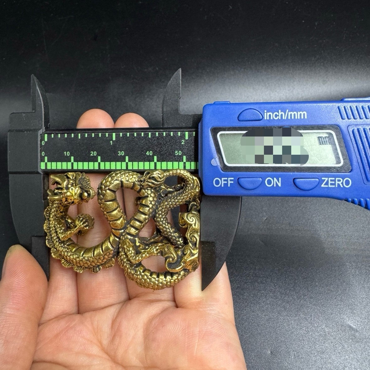 Vintage Hollow Brass Coiled Dragon Statue Play Pearl Fenghui Wealth DeskOrnament