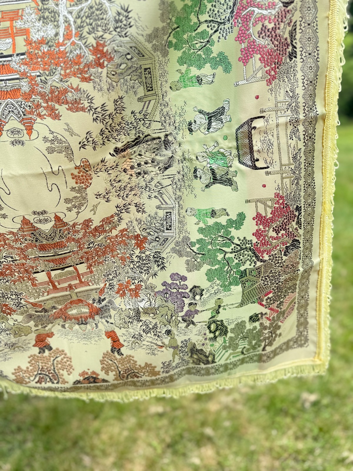 Vintage Chinese Silk Brocade China Tapestry Table Cloth 38inch Square Excellent