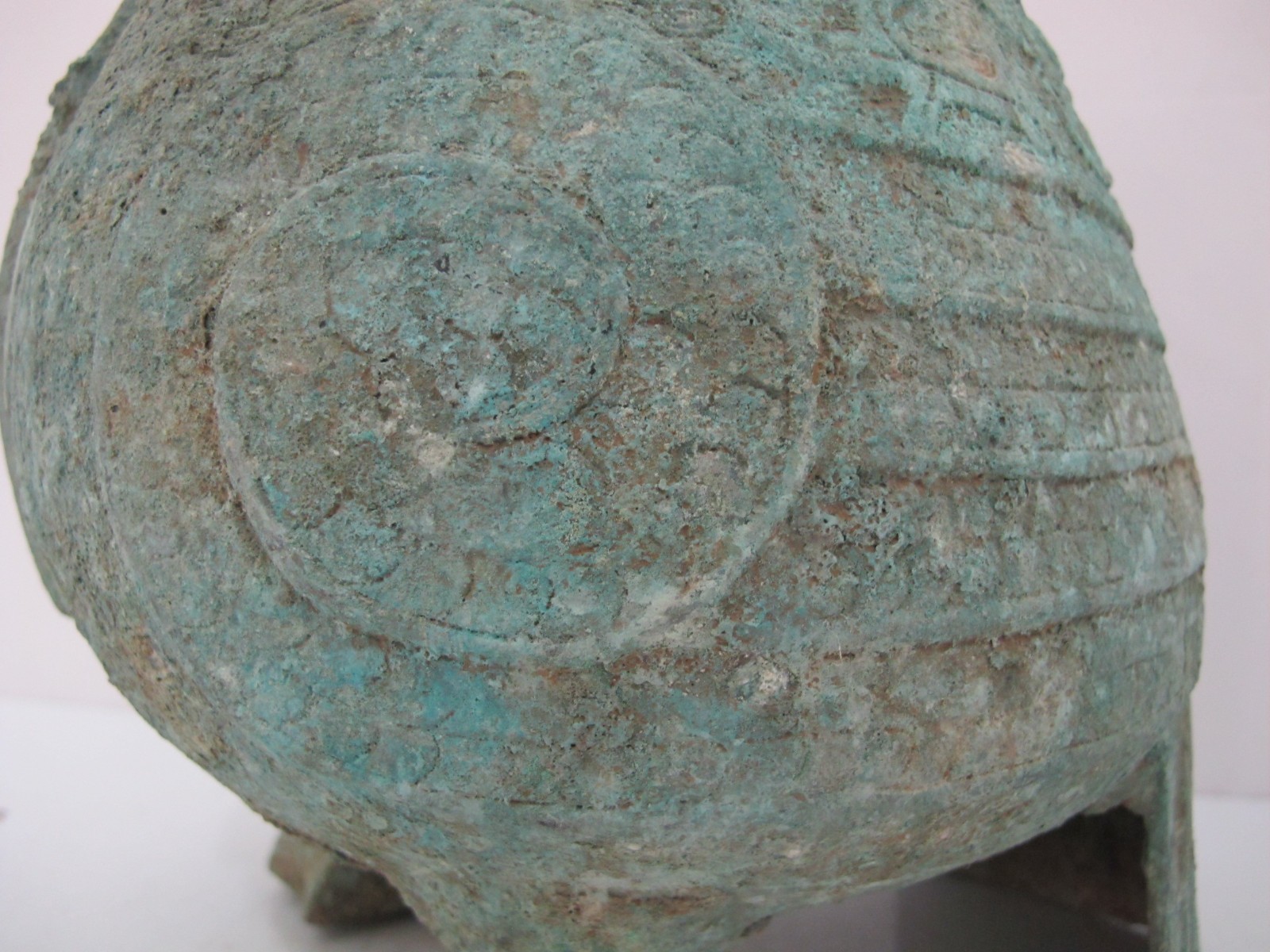 Antique CHINESE Bronze Ware Archaic OWL Bird Wine Vessel Pot Missing Head