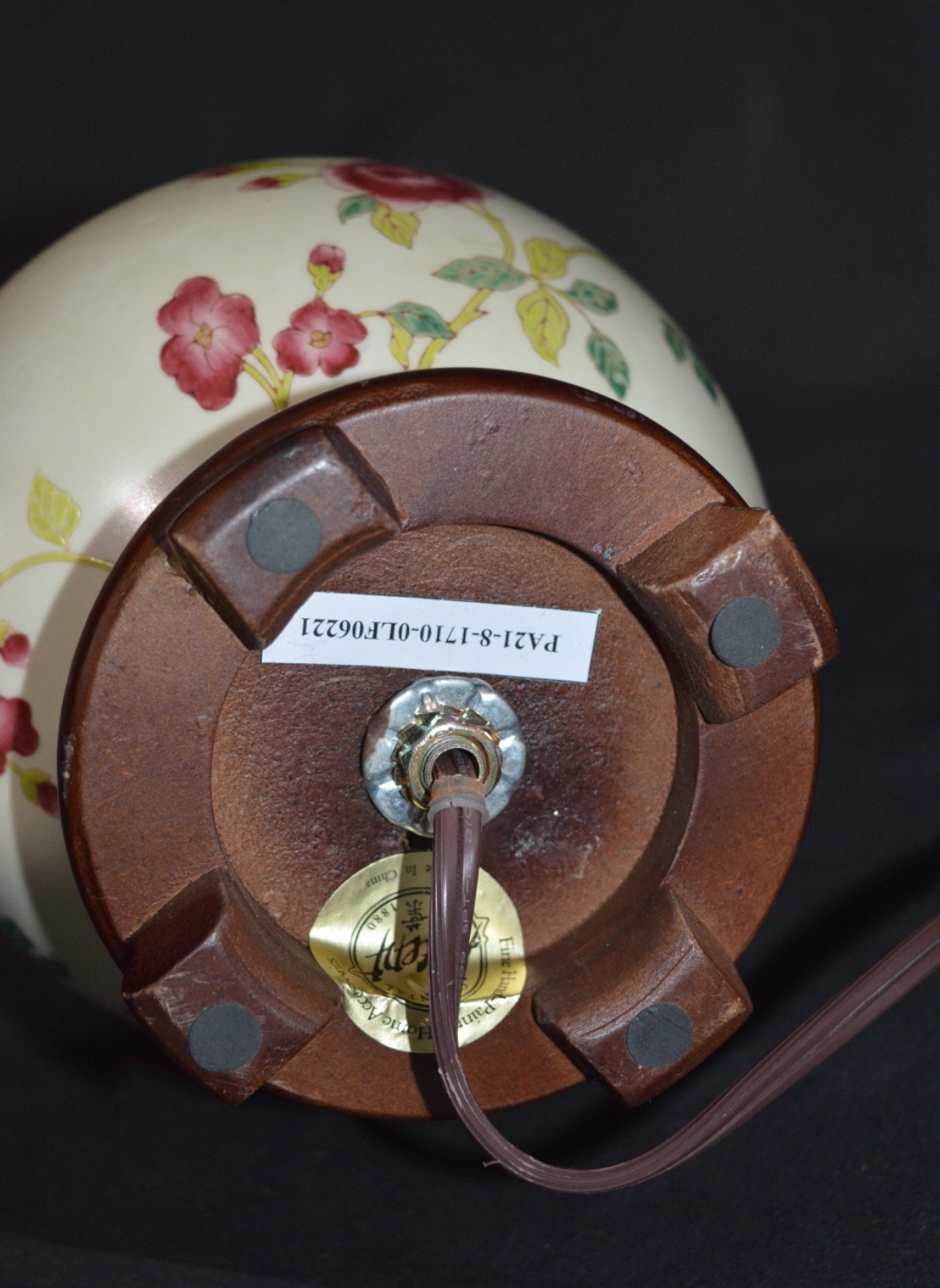 VTG Chinoiserie Chinese Porcelain Table Lamp Hand Painted Floral Vase Wood Base