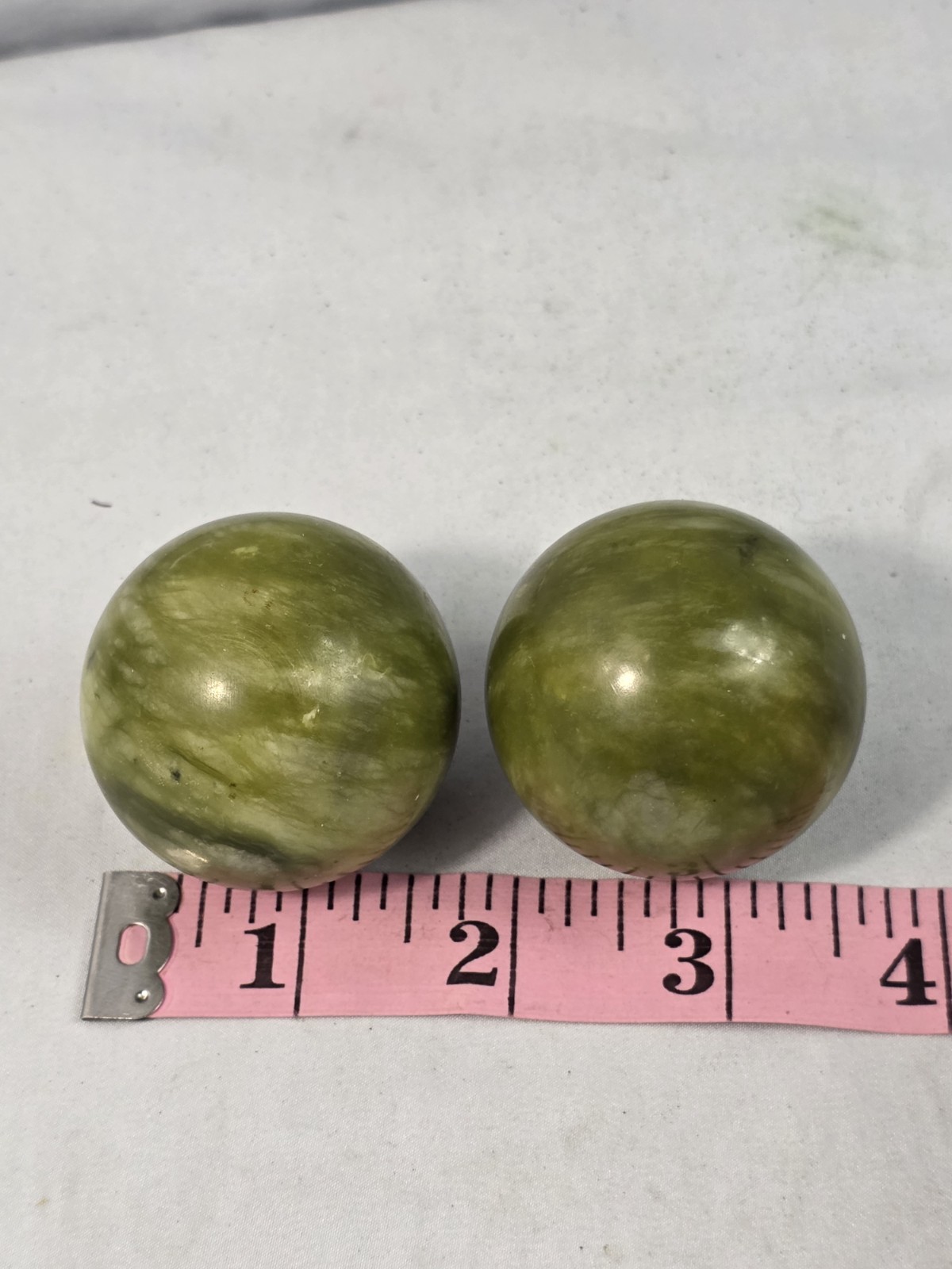 Natural Green Jade Stone Baoding Balls Therapy Blood Circulation Meditation 40