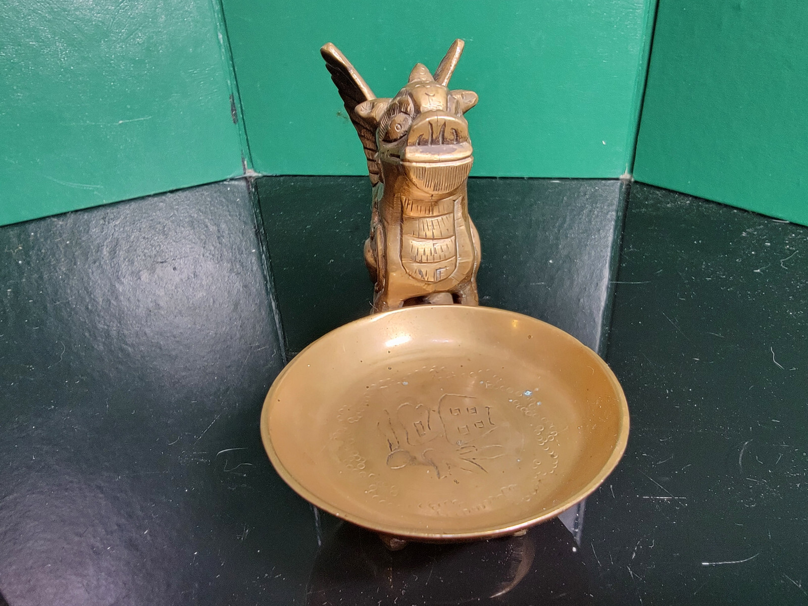 Vintage Chinese China Brass Winged Gargoyle Griffen Foo Dog Incense Burner Bowl