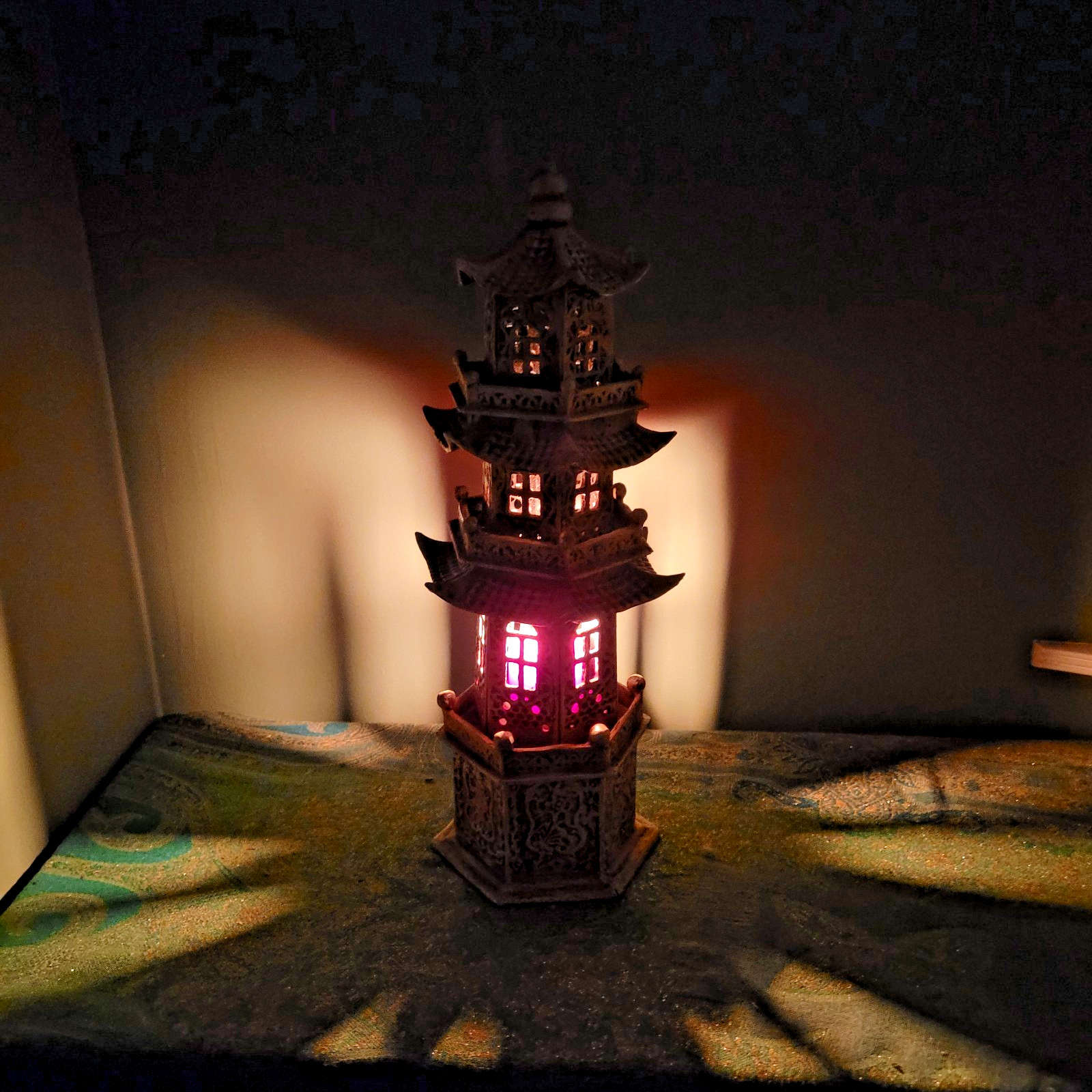 Vintage Mid Century Chinese Cast Iron Pagoda Lantern 16″ Tall MCM Garden Zen