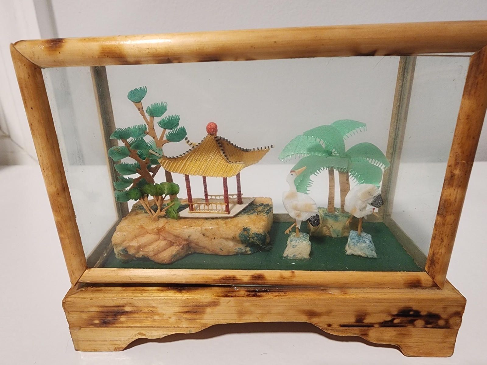 Vintage Oriental Asian Art Diorama 4”x3.5” Bamboo Glass Case Pagoda Trees Cranes