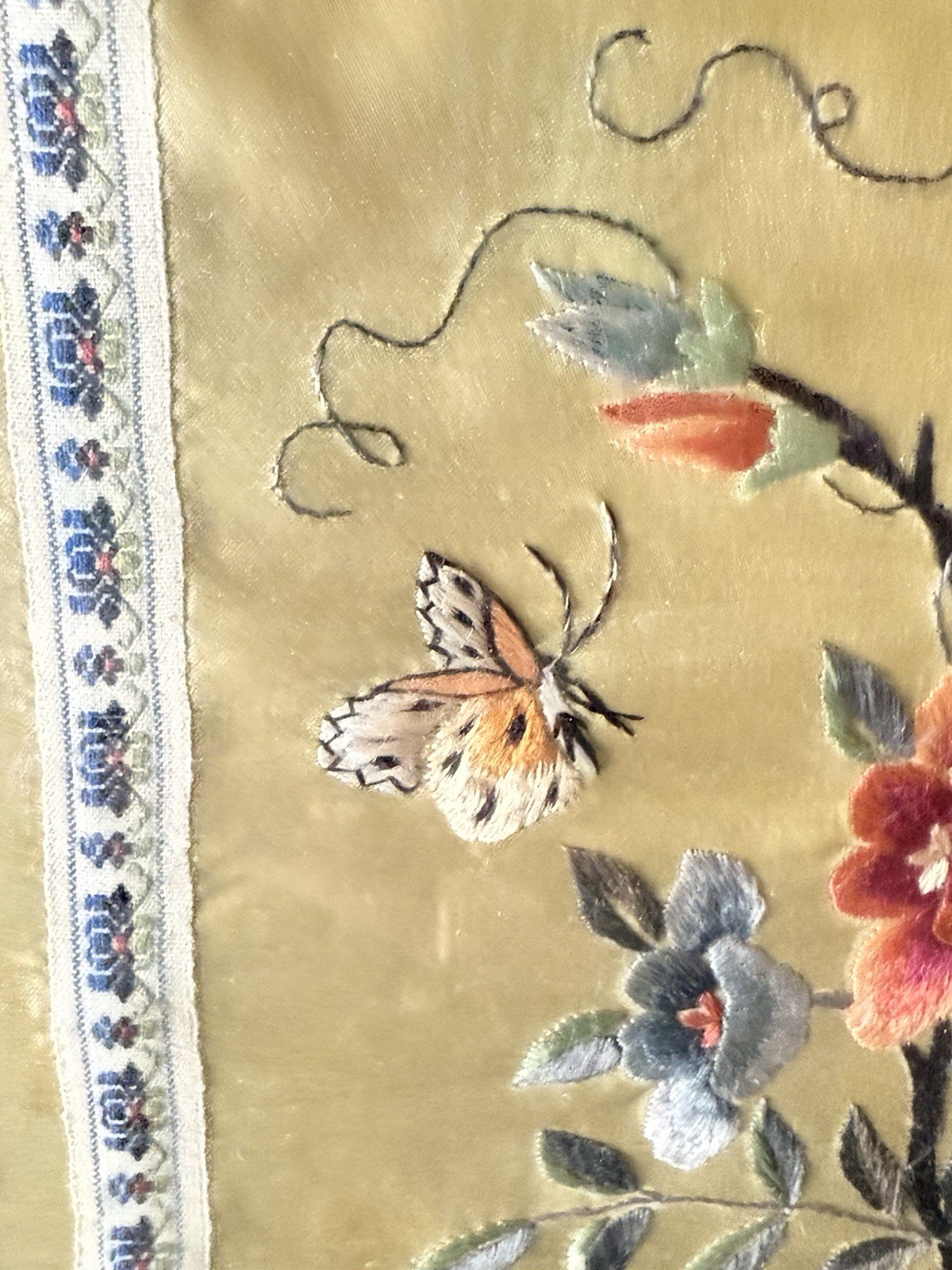 Vintage Chinese Silk Embroidery Double Panel Framed Butterflies Flowers