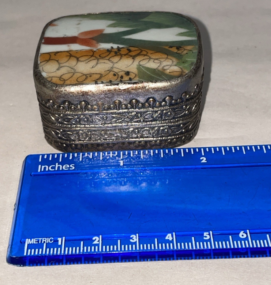 Vintage Chinese Asian Porcelain Shard Lid Metal Silver Trinket Box Ring Jewelry