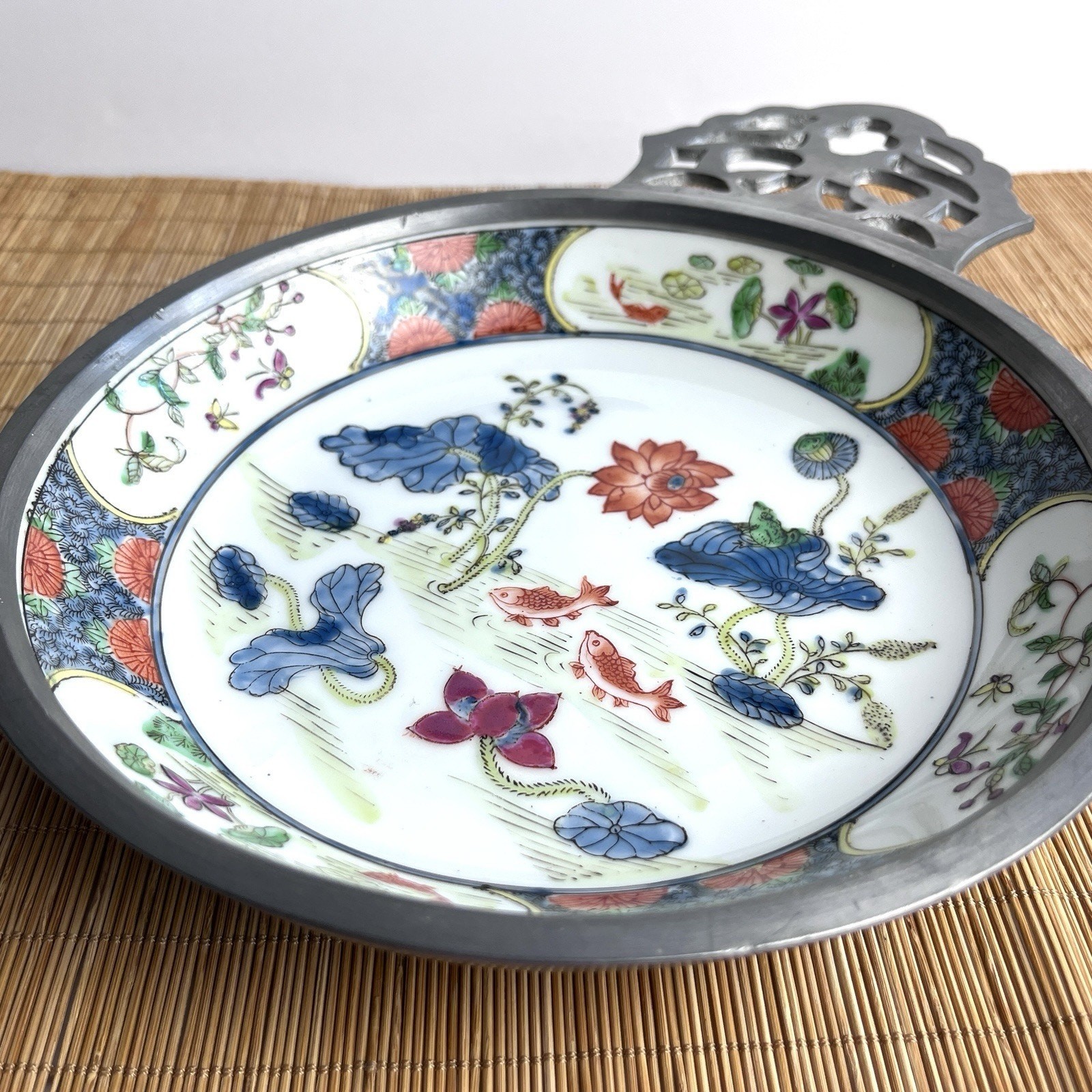 Vintage Canton Ware Ashtray Bowl Hong Kong Japan 8″ diameter Porcelain Pewter