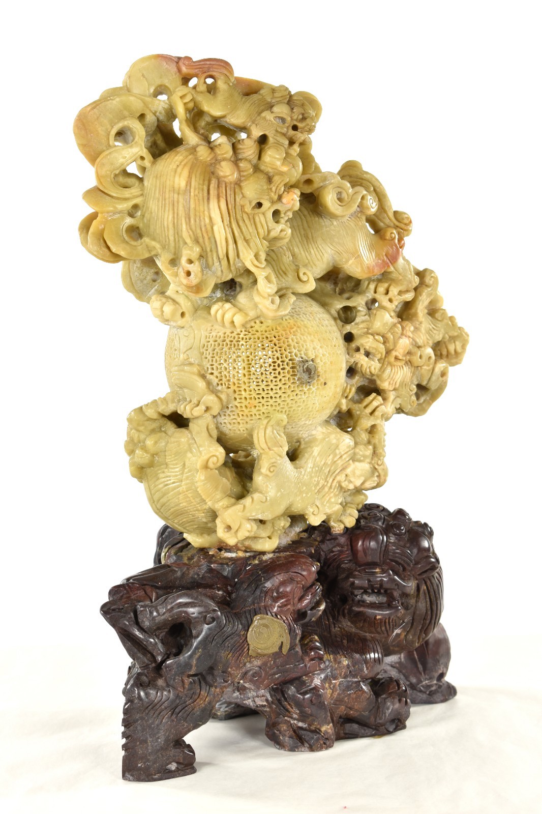 Asian Chinese Hand Carved Shoushan Stone / Soapstone Statue of Foo Dog / Lion