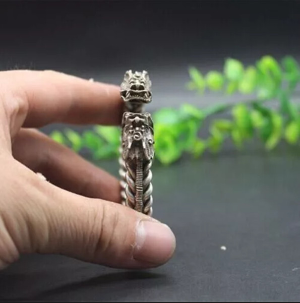 Collectable Old Chinese Tibet Silver handCarved Dragon head Bracelet