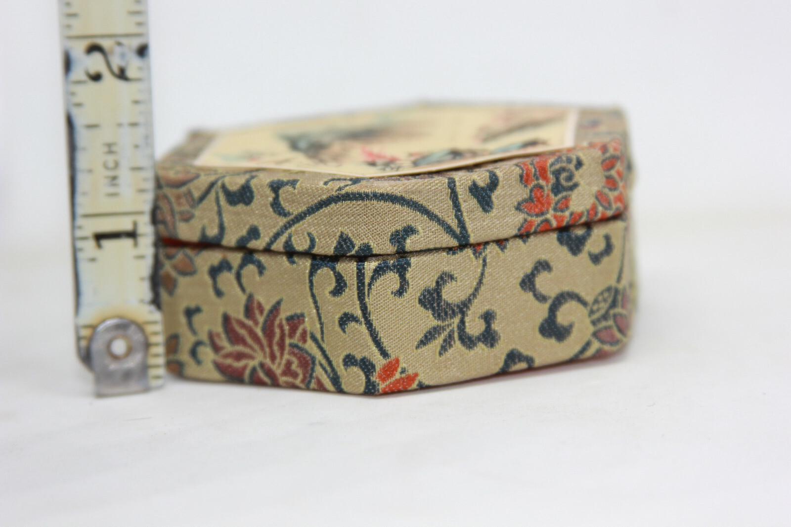 Vtg trinket box Chinese Lidded Decorative Jewelry Box Floral Cloth trinket box