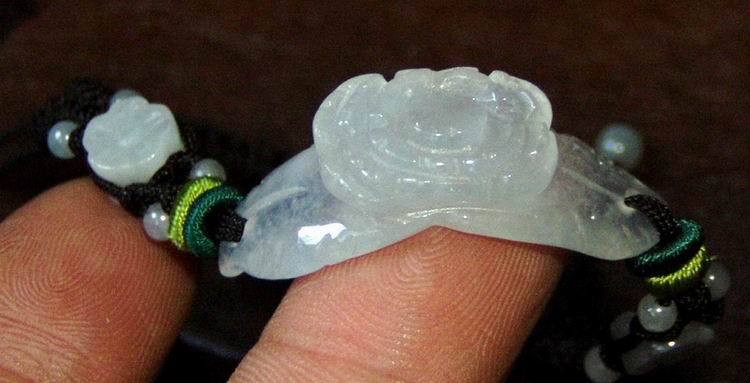 ELEGANT Chinese hand CHAIN: Jade beauty Jasmine