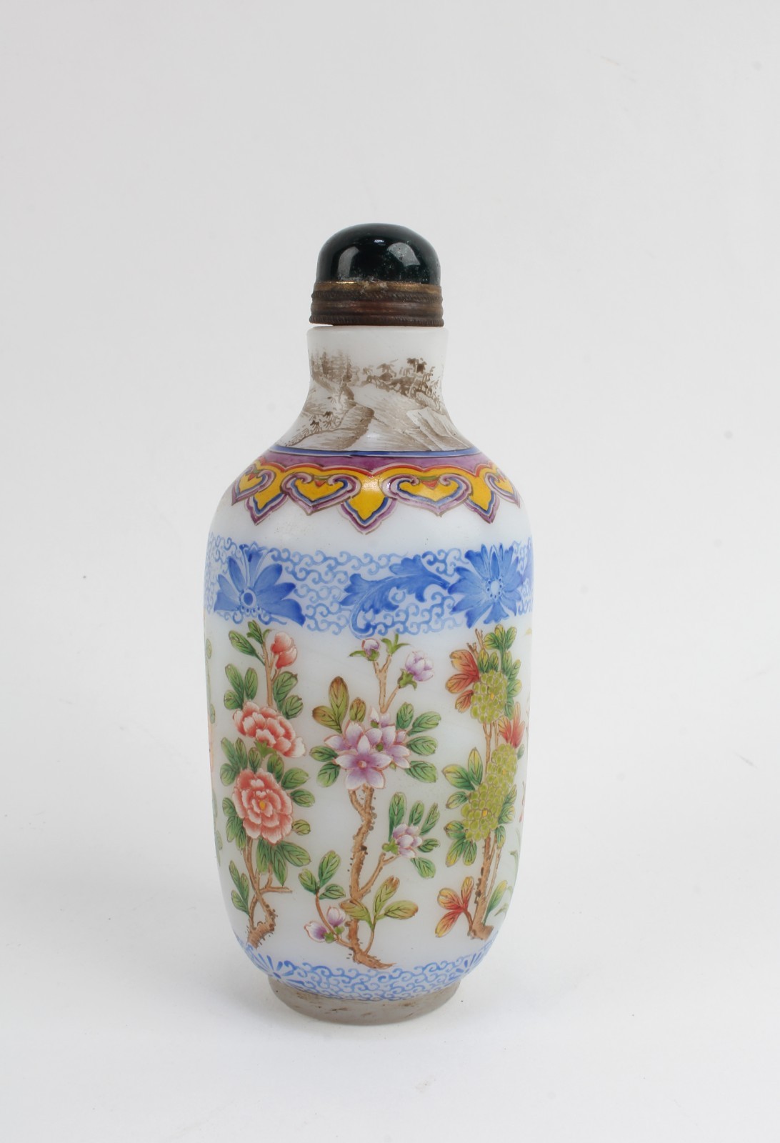 Chinese Peking Glass Snuff Bottle. ‘QianLong’ mark at base