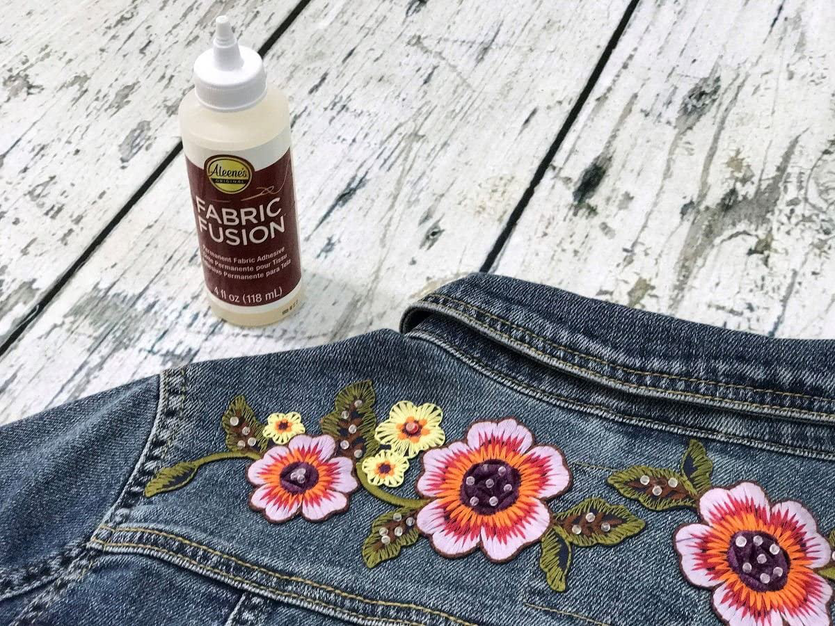 Aleene’s Fabric Fusion Permanent Fabric Adhesive Glue 4oz.