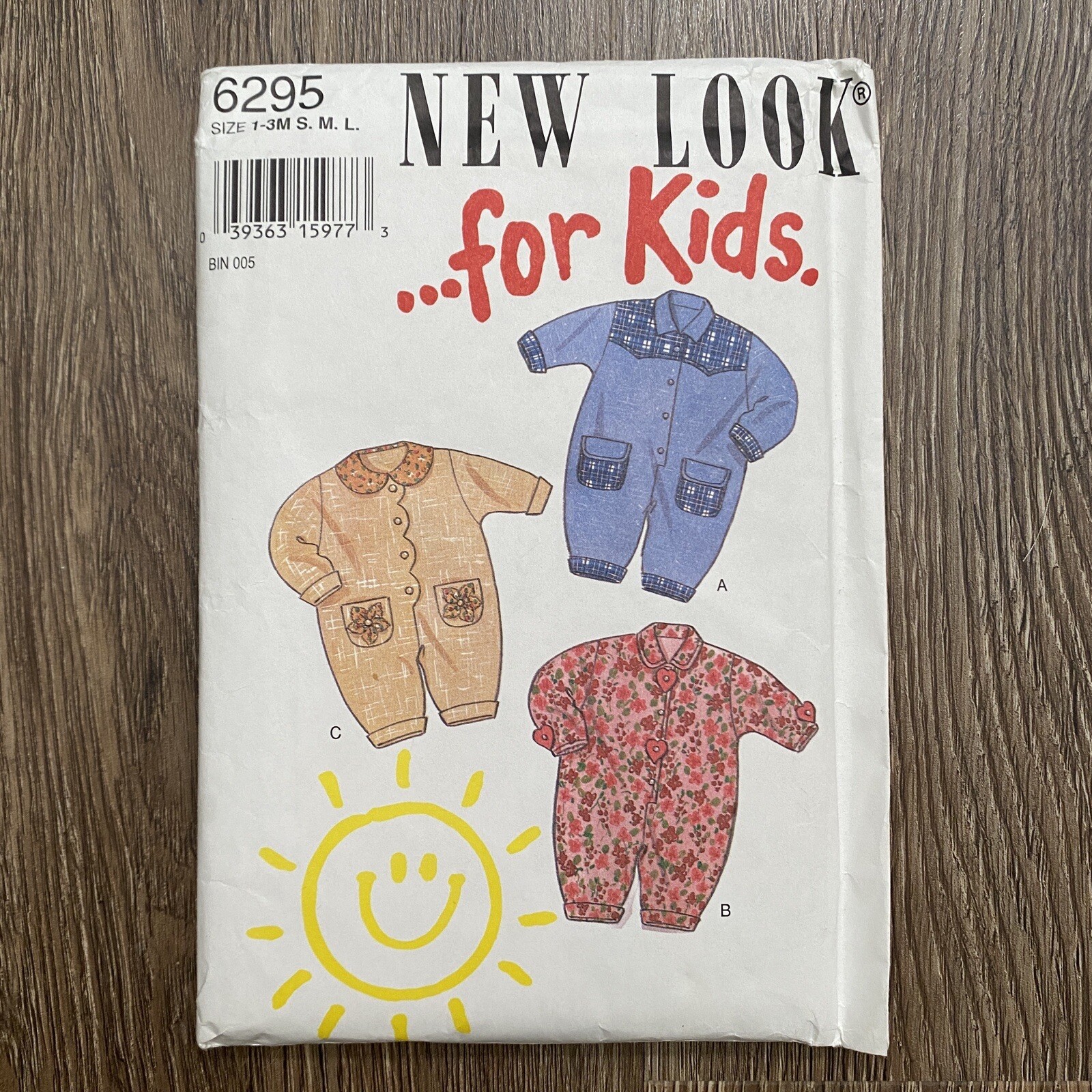 90s Infant Romper Long Sleeve Sz 1-3 Months New Look Kids Pattern 6295