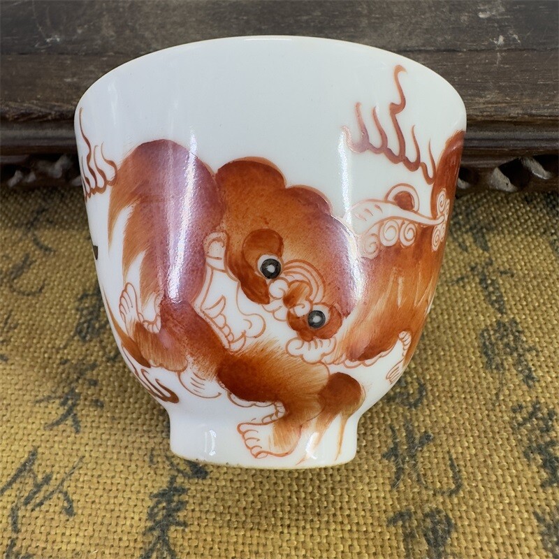 3″ Chinese Qing Porcelain Alum Red Animal Foo Fu Dog Lion Cup